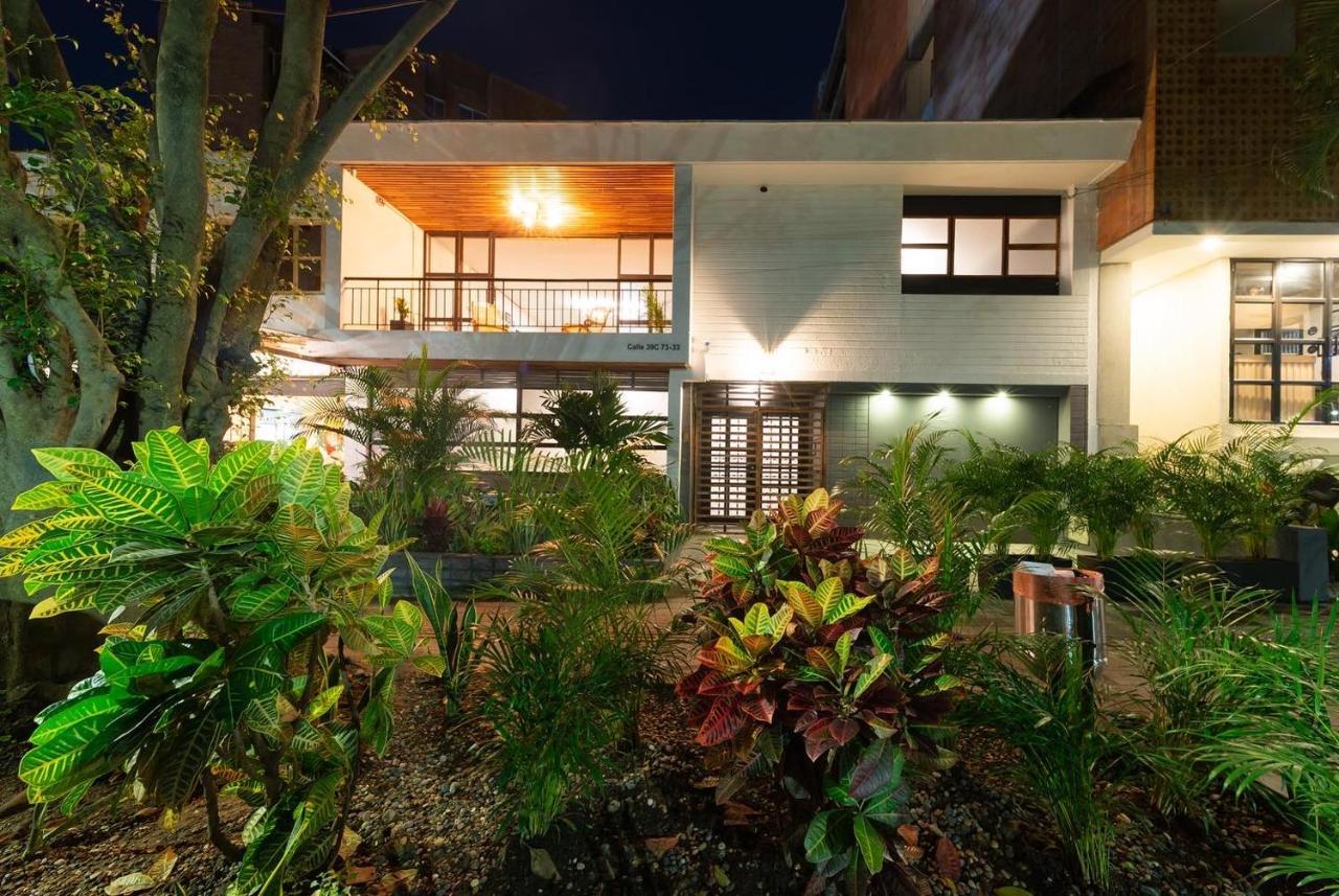 Casa Mosaiko Primer Parque Laureles Medellín Exteriér fotografie