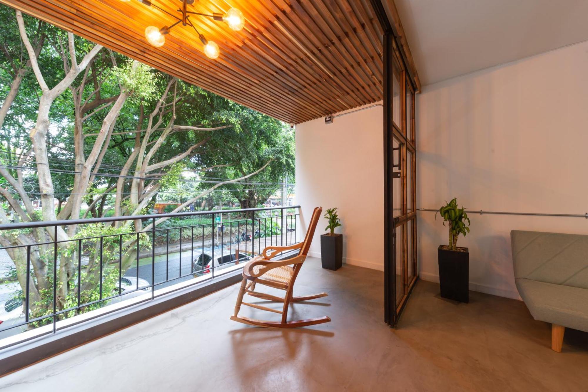 Casa Mosaiko Primer Parque Laureles Medellín Exteriér fotografie