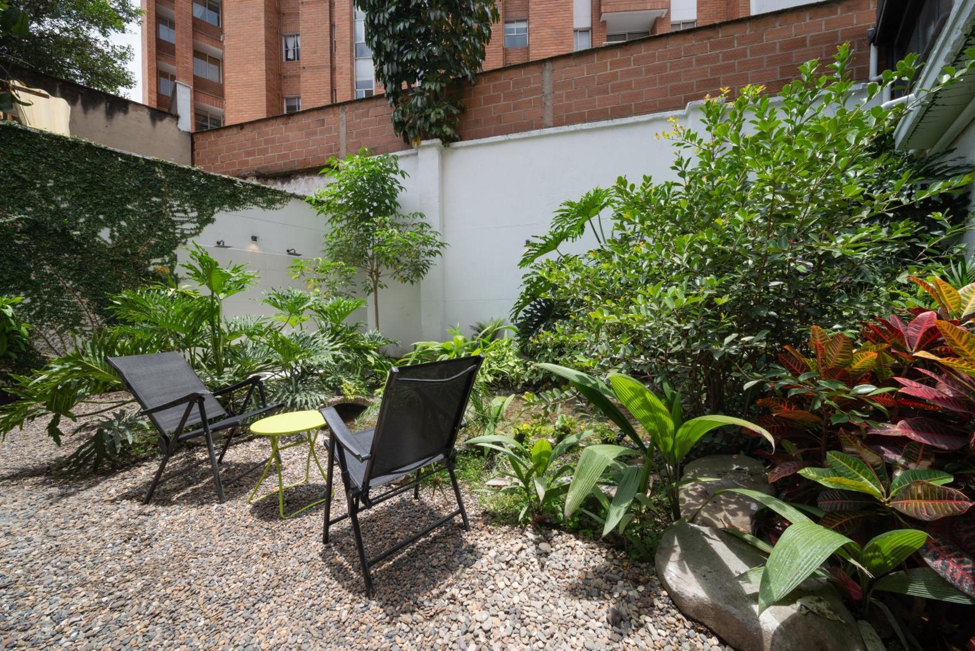 Casa Mosaiko Primer Parque Laureles Medellín Exteriér fotografie