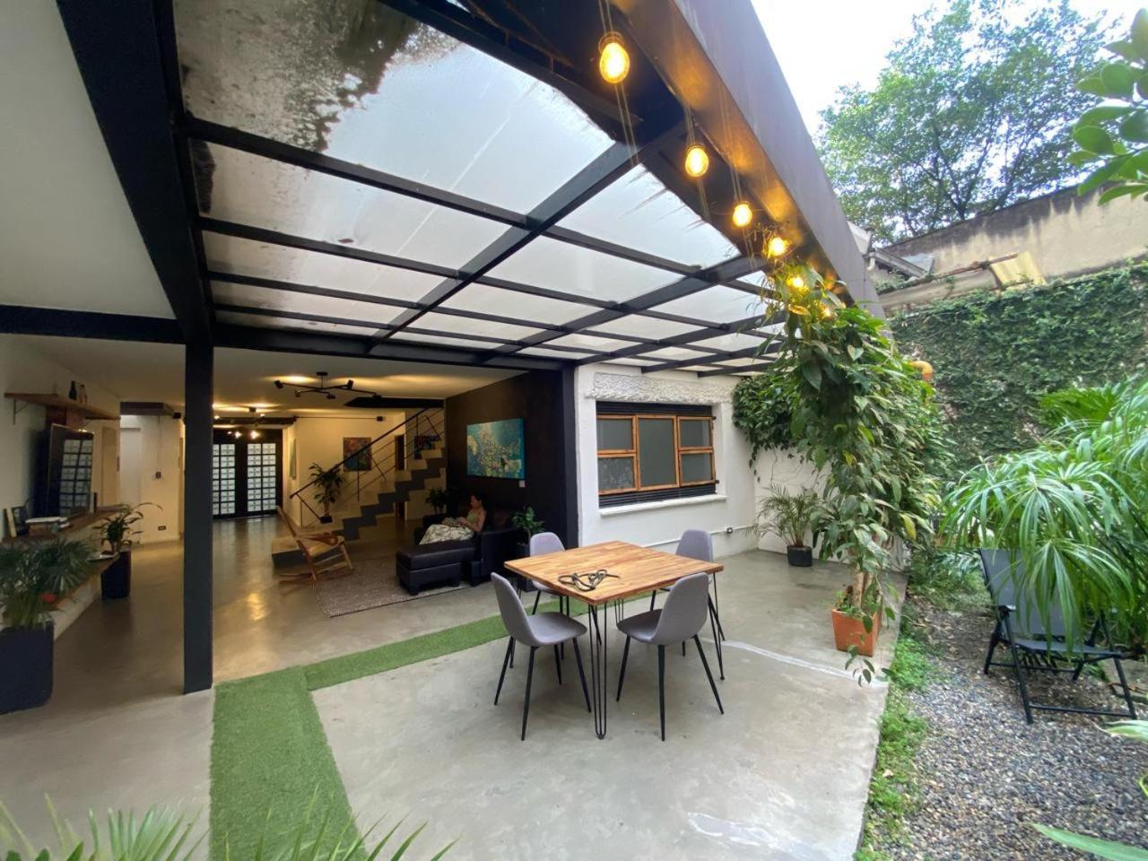 Casa Mosaiko Primer Parque Laureles Medellín Exteriér fotografie