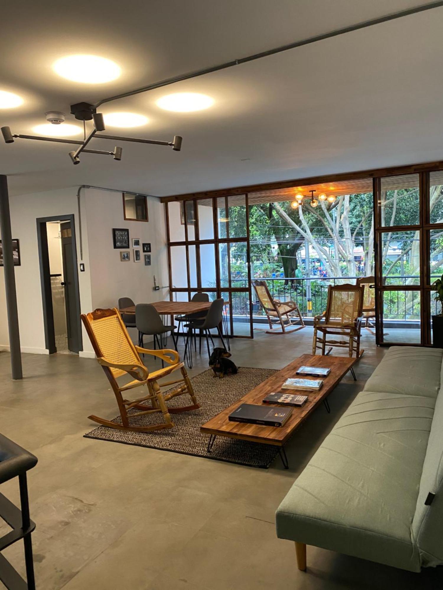 Casa Mosaiko Primer Parque Laureles Medellín Exteriér fotografie